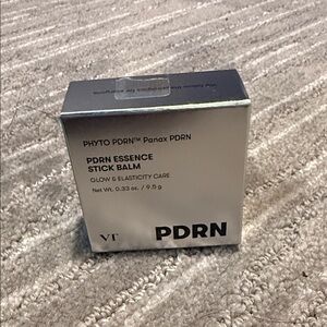 VT PDRN Essence Stick Balm - Silver and White